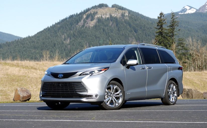 2022 Toyota Sienna Review | 36 mpg is a gigantic advantage